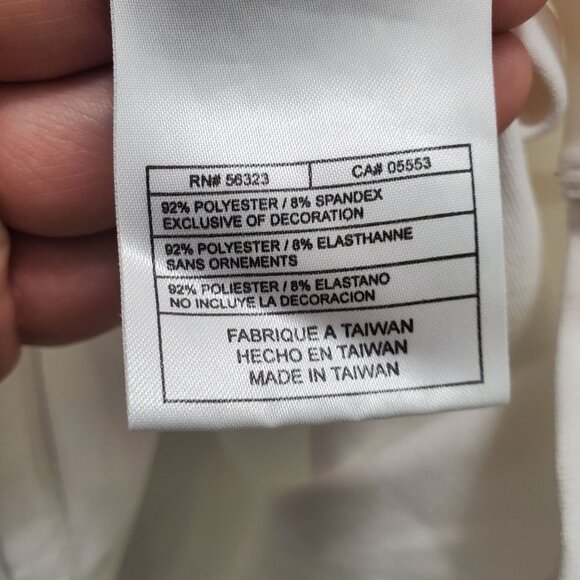 Nike Dri-Fit Women's White Notched V-Neck‎ Shelf Bra Fitted Sleeveless Tank Sz M - Picture 6 of 7